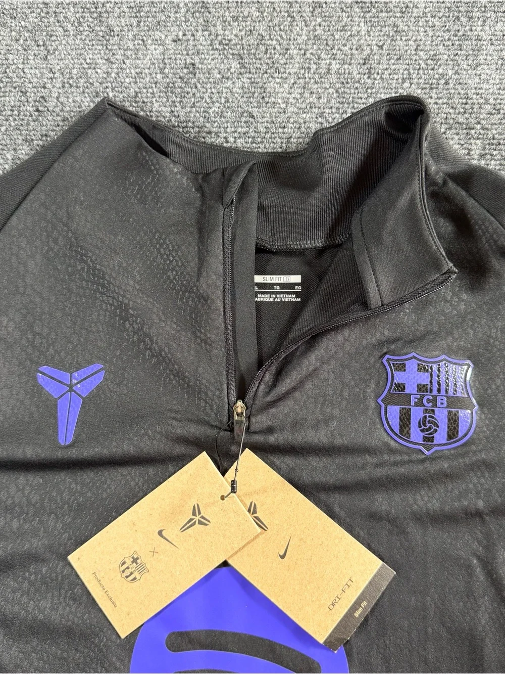 Nike Barcelona Strike Kobe Dri-FIT Soccer Training Drill Top IO4257-011 X-Large